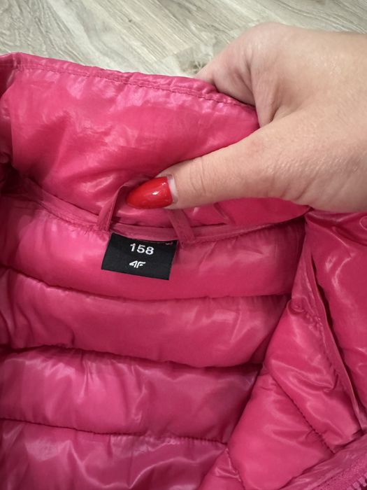 Dziewczęca kurtka 4F r. 158