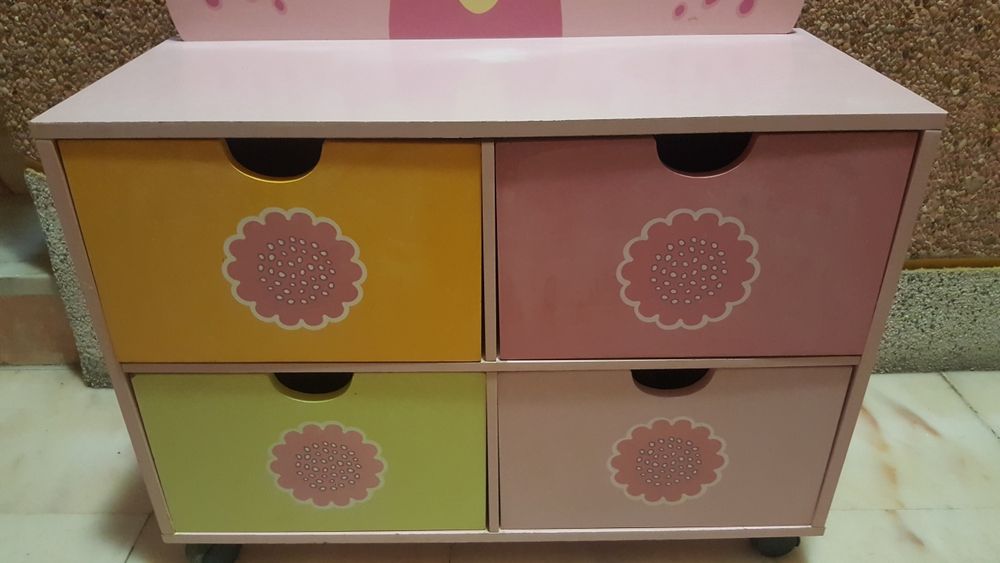 Comoda/ banco arrumação rodas Vertbaudet