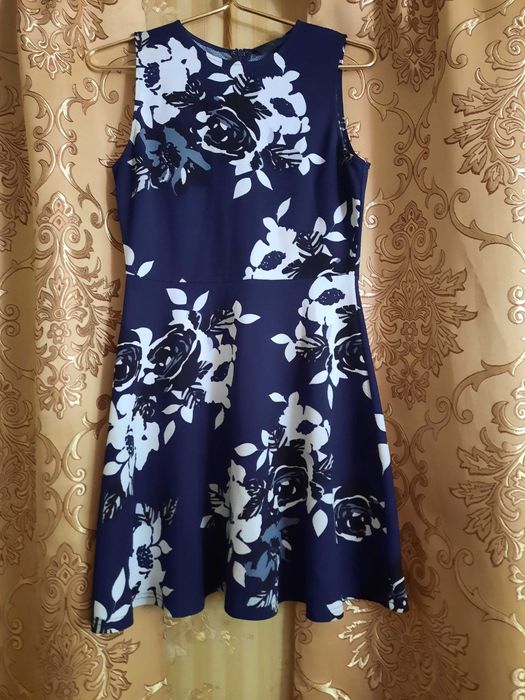 Сукня жіноча,б/у