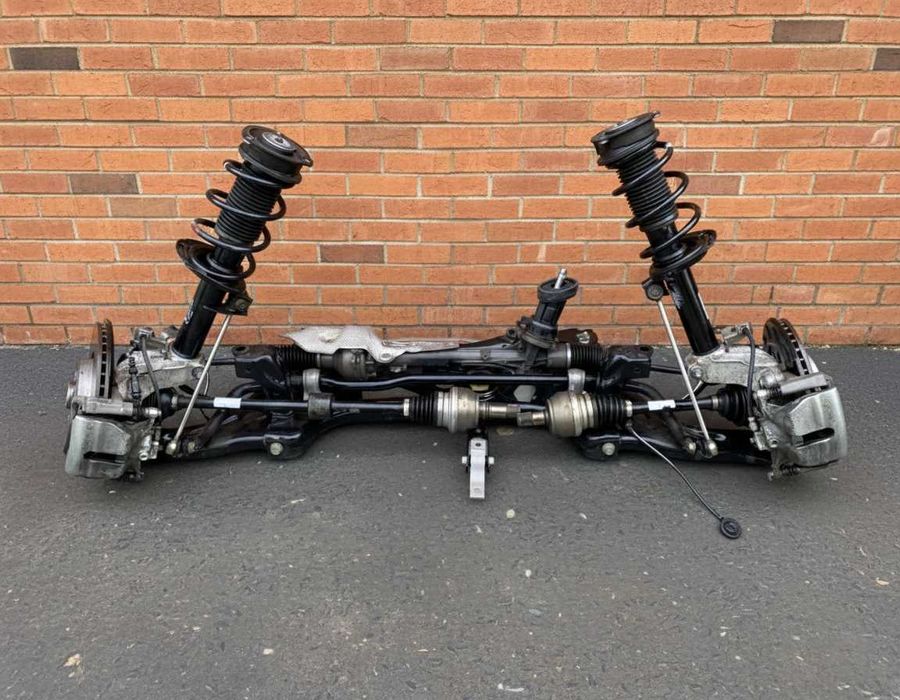 Підвіска Audi Q3 83A передня або задня права ліва підрамник разборка