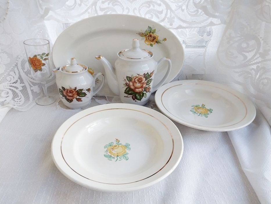 Частини сервізів чайних та кавових ФЗ Урср рози ягідки квіти