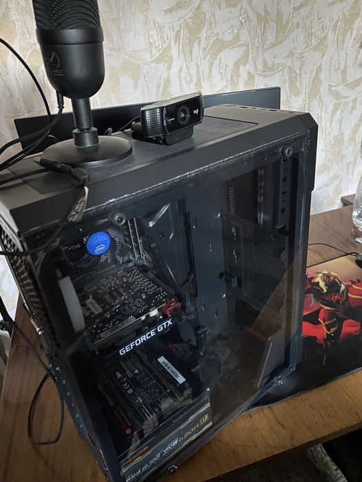 Компьютер, в хорошем состоянии.