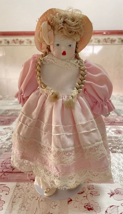 Bonecas de porcelana