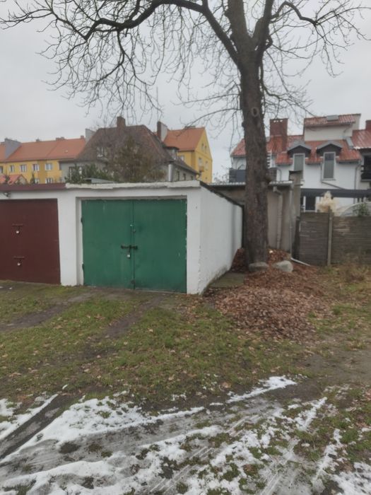Garaż , ul. 8 maja. Nowa Sól