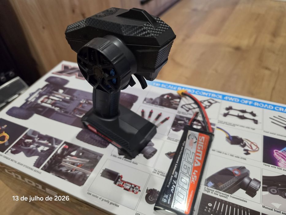 Carro telecomandado escala 1:10