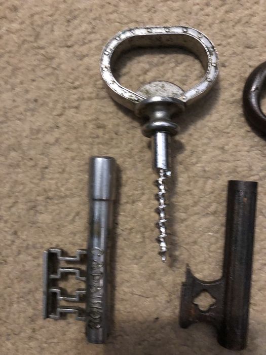 Штопор ключ разные