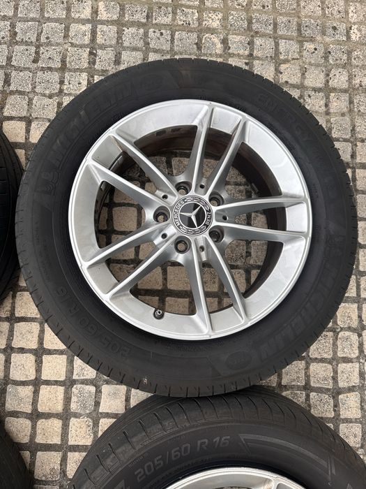 Conjunto jantes 16 mercedes (Classe A)