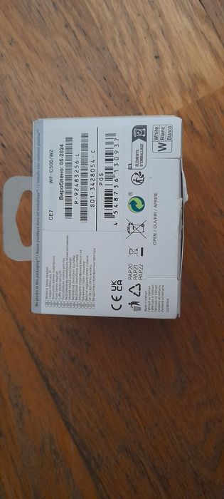 Fones da sony WF-C500 bluetooth a faltar o fio de carregar e só com 1