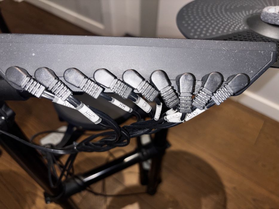 Perkusja Yamaha DTX402K