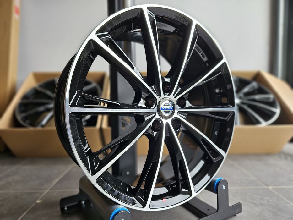 VOLVO 19 " Nowe 5x108 XC40 EX30 XC60 XC90 V60 V90 Cross Country Czarne