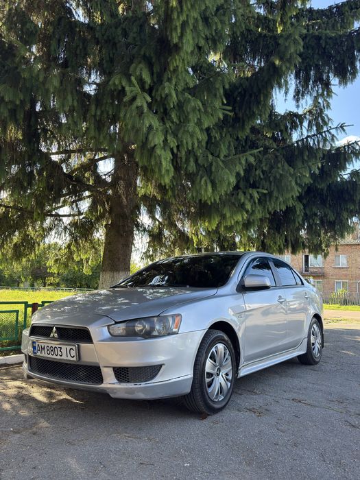 Mitsubishi Lancer