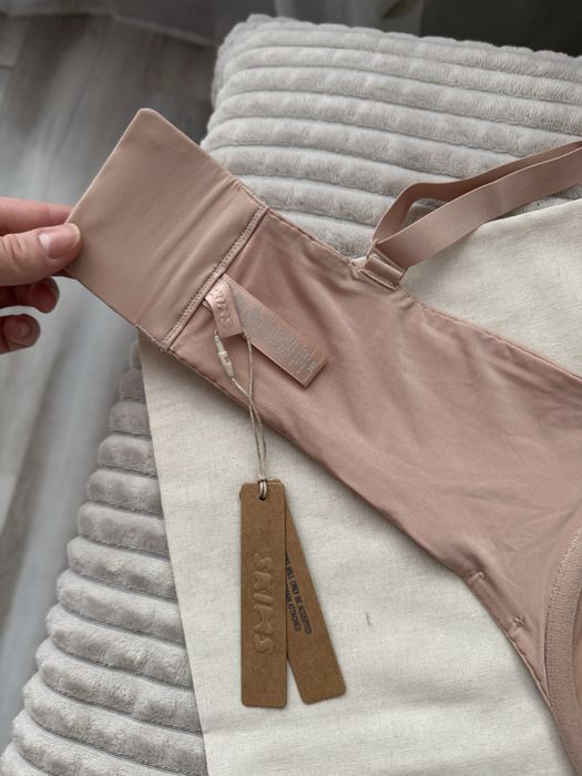 Бюстгальтери/ліф від “Skims”/ Нові /Оригінал! S/M XL ліф бра топ бандо