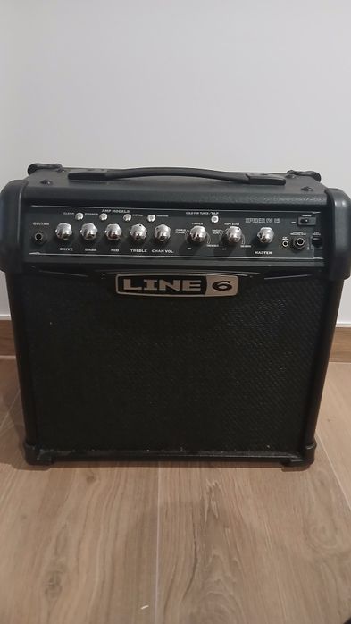 Line 6 spider IV 15 (amplificador)