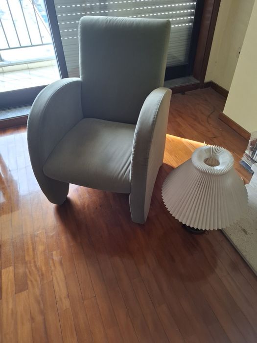 Poltrona estofada verde