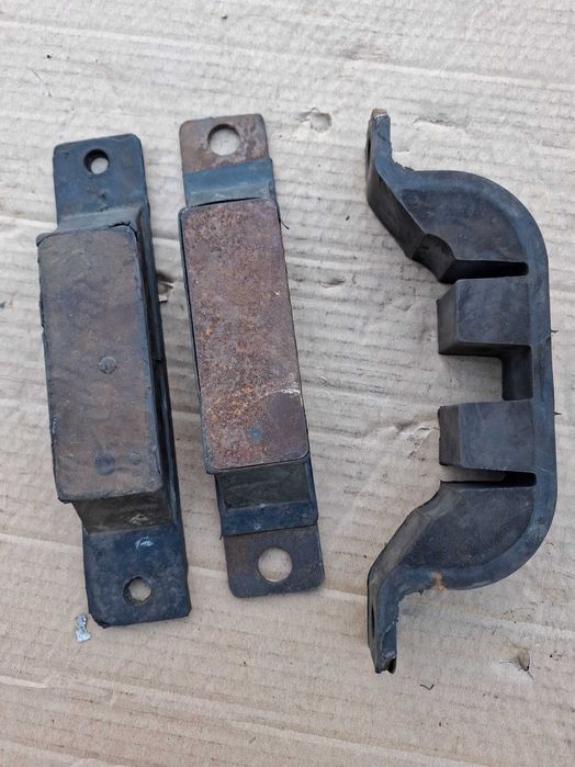 Маз Краз подушка двс