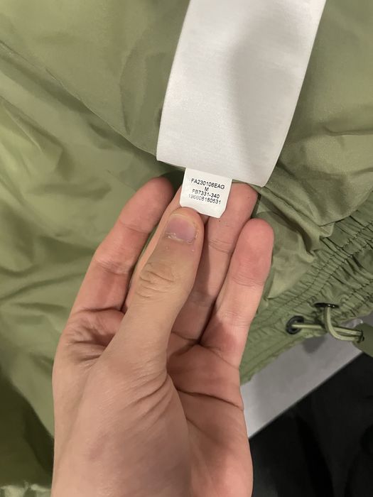Пуховик Jordan Essentials green M