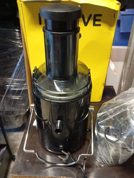 Máquina de sumos inexive nova