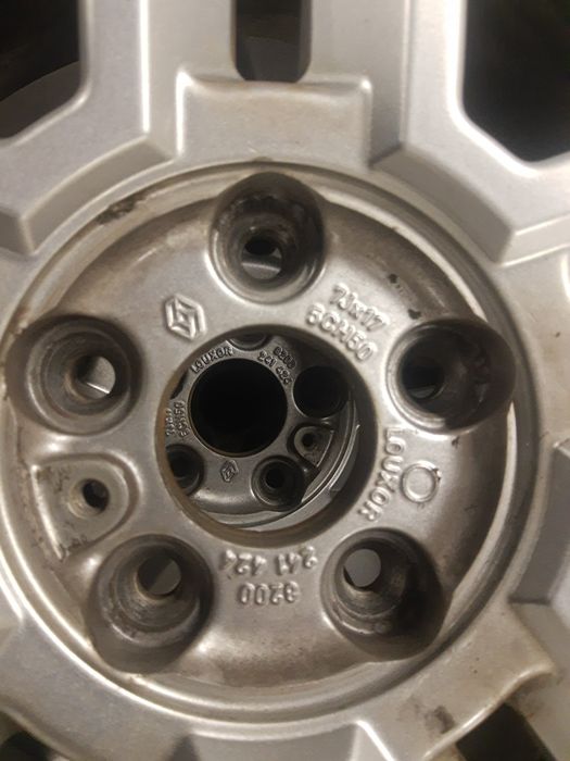 Koła aluminiowe wielosezon 5x108 17 opony 225/45/17 bdb stan