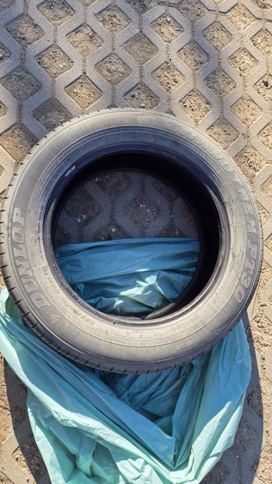 Komplet opon Dunlop Grandtrek 225/60R18