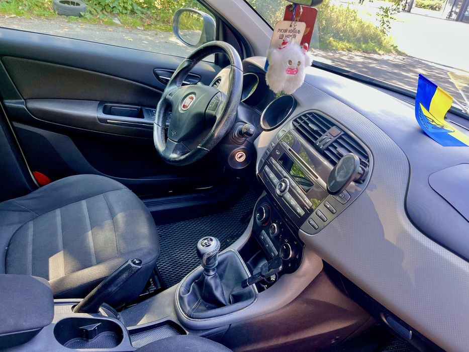 Fiat Bravo 2012, 1.6 MT