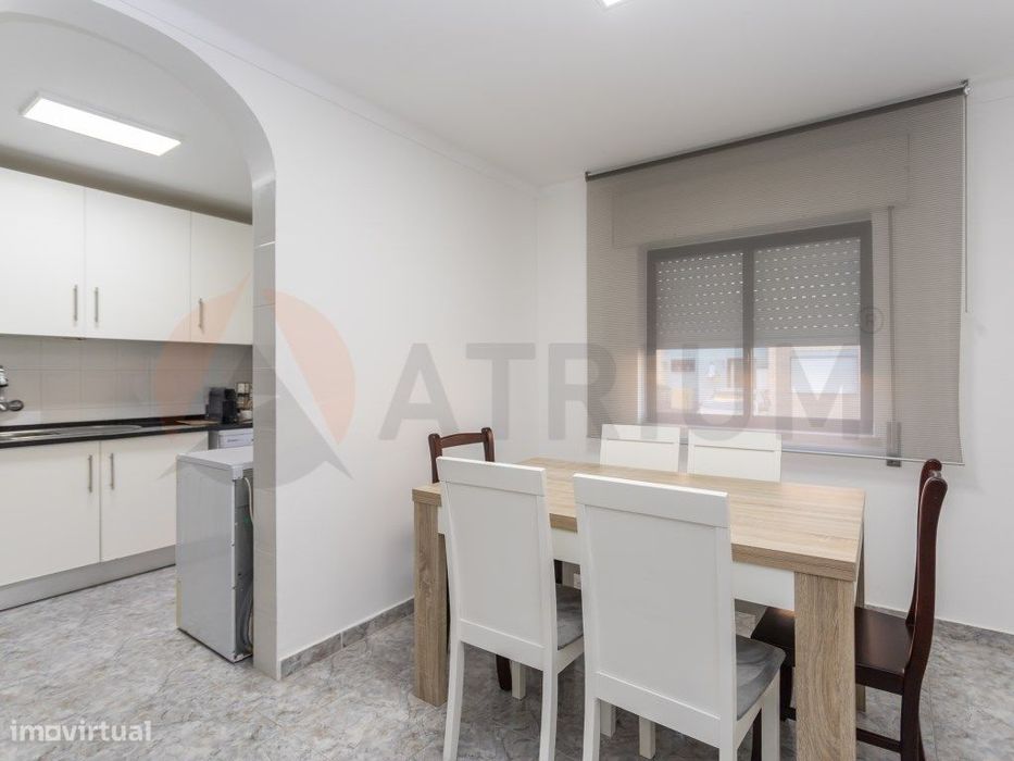 Harmonioso Apartamento com arrecadação