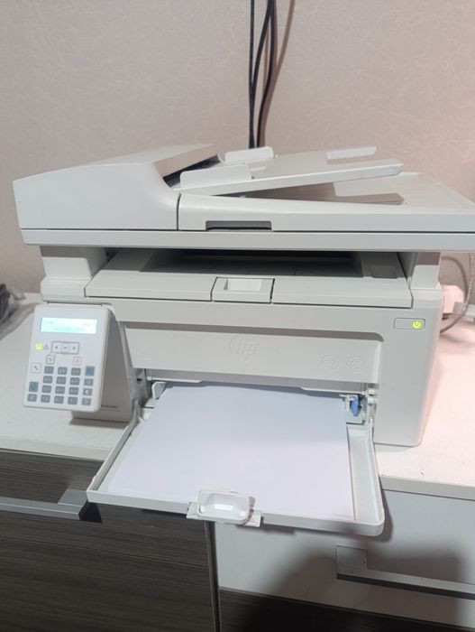 БФП лазерний принтер 3в1 HP laserjet Pro MFP M130fn
