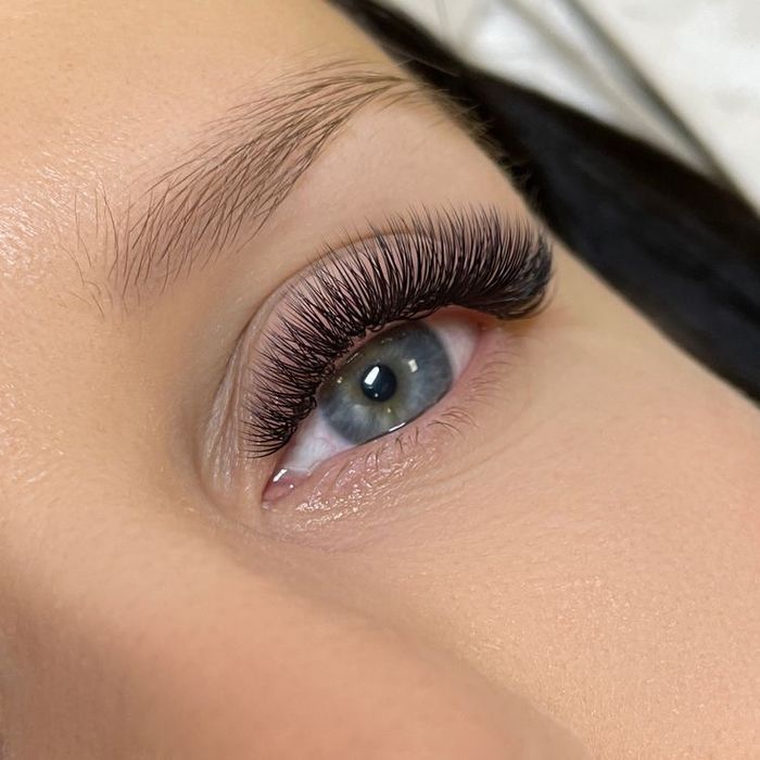 Нарощування вій Ужгород