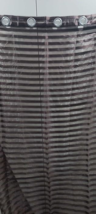 Cortinados castanhos