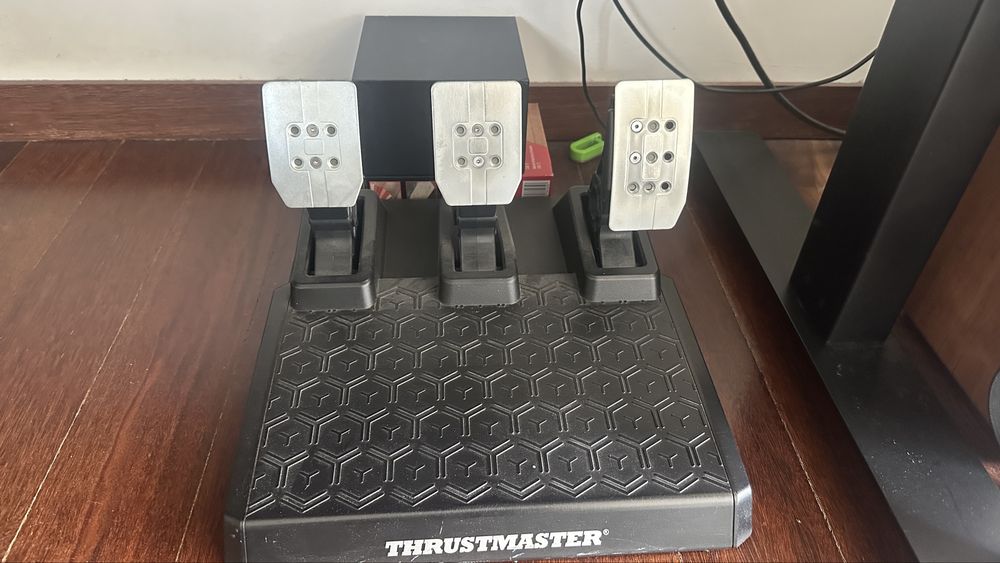 Thrustmaster t300rs + pedais t3pm