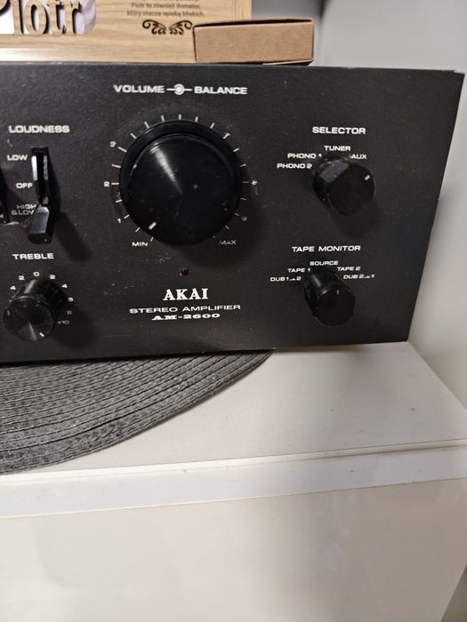 Wzmacniacz Akai am 2600
