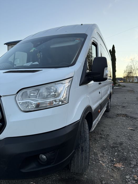 Продам хороший бус Ford Transit