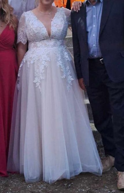 Suknia ślubna morelowa beżowa 44-46-48