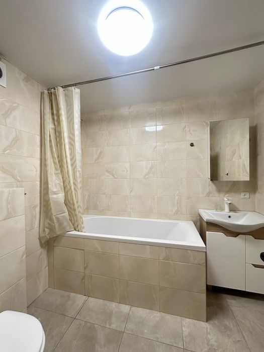 Зигіна, 2х кімнатна студія 17000грн + комунальні