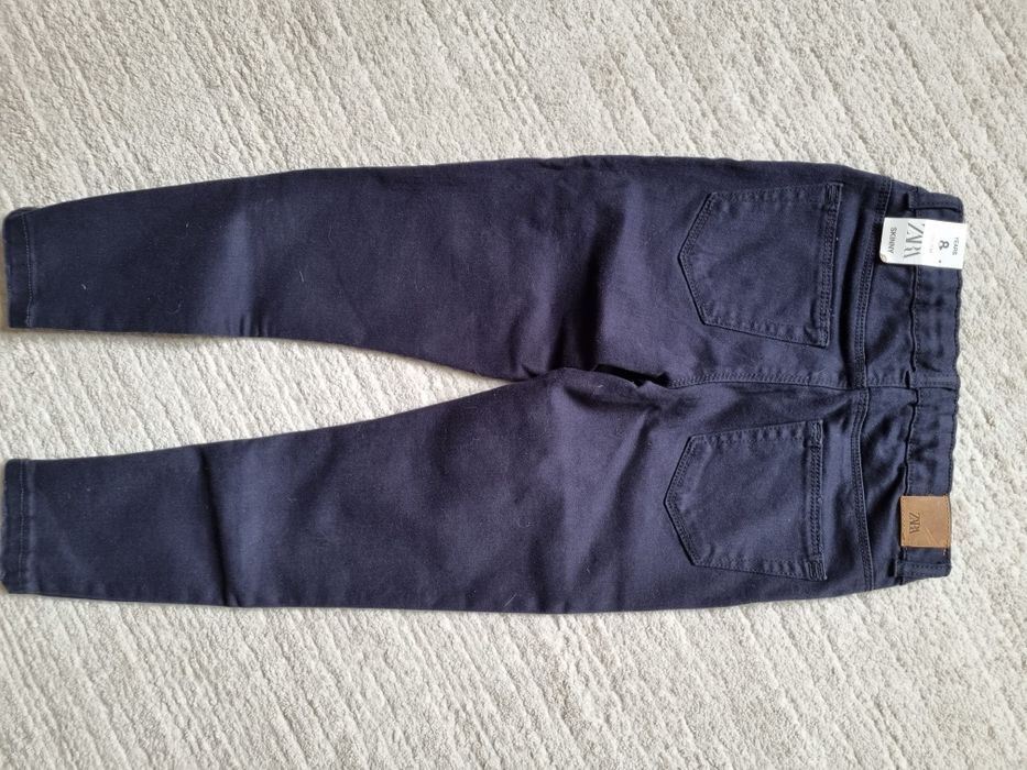 Продам новые джинсы Zara
