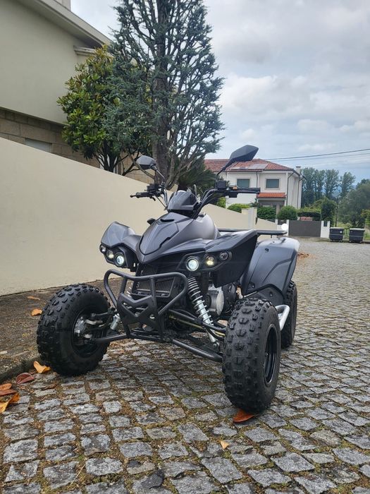 Moto 4 Kymco Maxxer 300