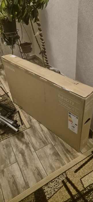 Продам телевізор SONY MODEL KDL-40R4838 в дуже гарному стані ..