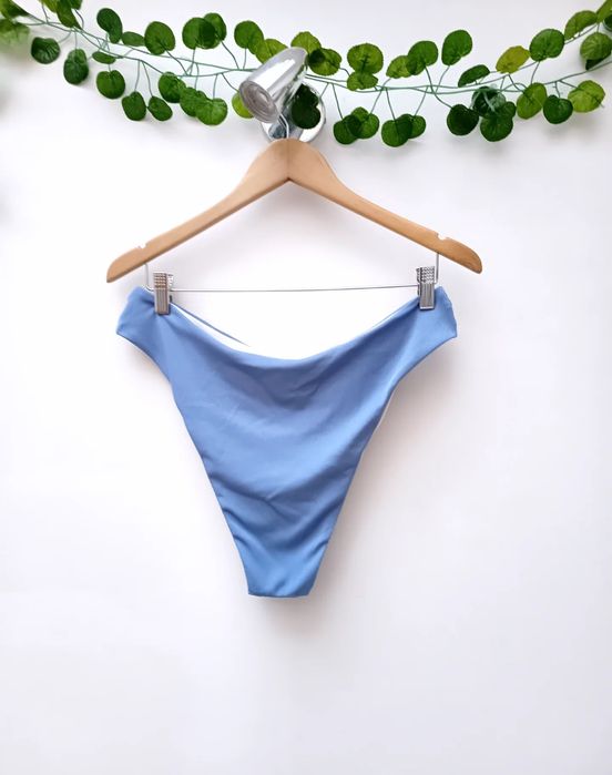 Parte de Baixo de Biquíni Azul Clara