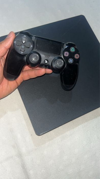 Vendo ps4 slim usada mais monitor acer