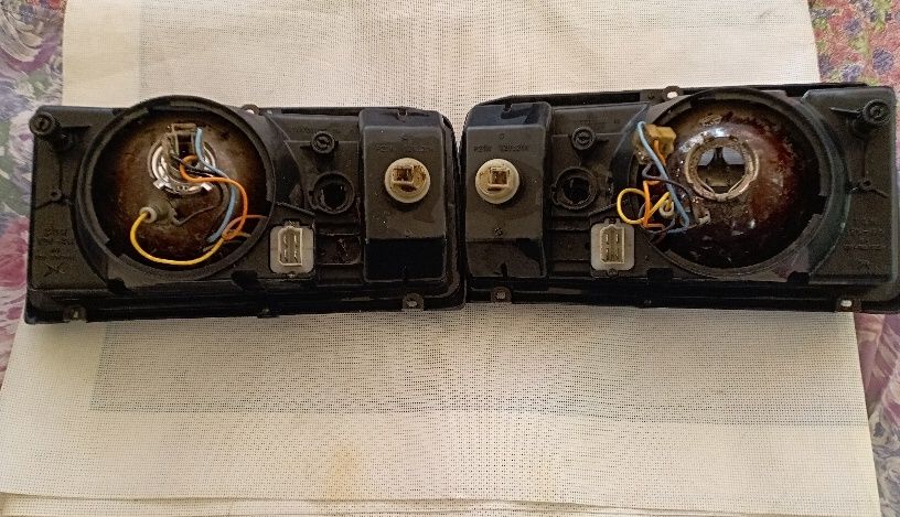 Продам передние фары на ваз.