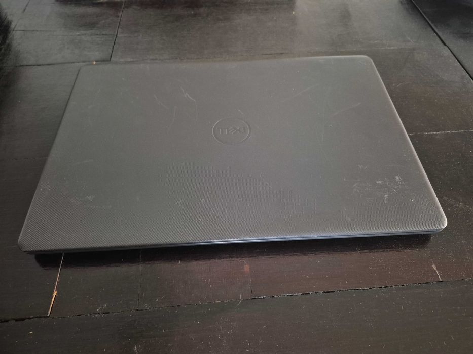 Laptop poleasingowy DELL 15'