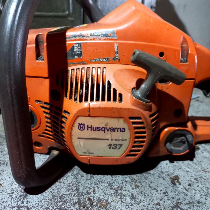 Бендзопила Husqvarna 137