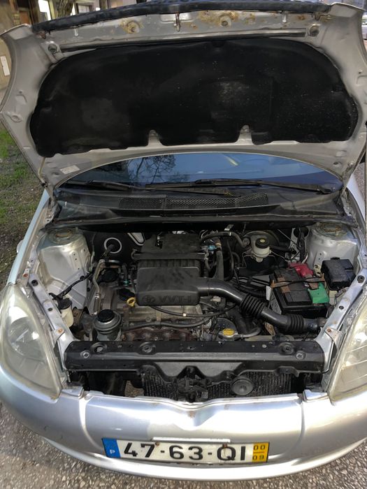Toyota Yaris 2000
