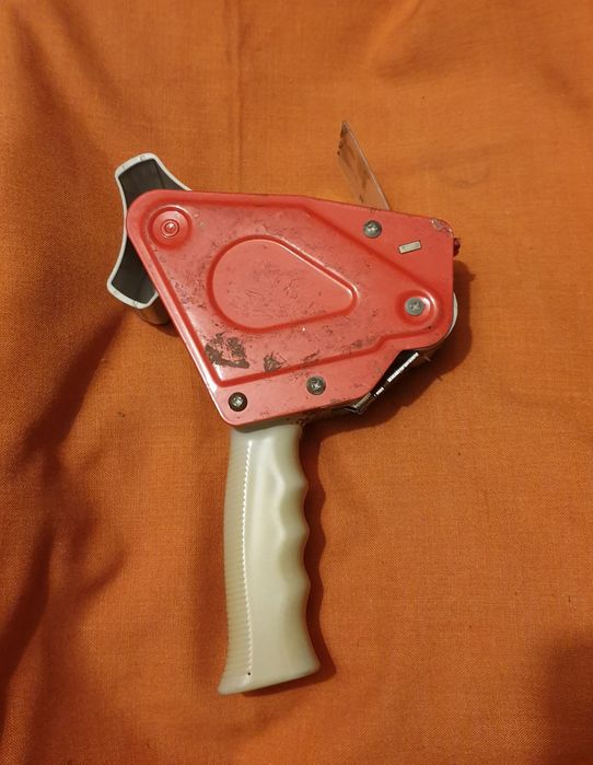 Диспенсер для упаковочной ленты, скотча