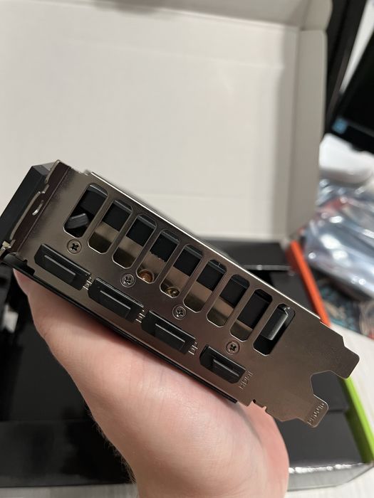 Gigabyte RTX 5060TI 16gb НОВА