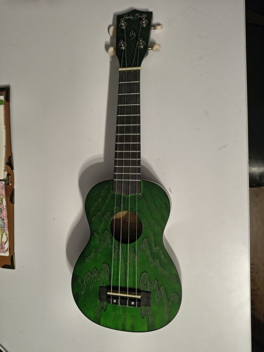 Ukulele dla początkujących +książka +pokrowiec