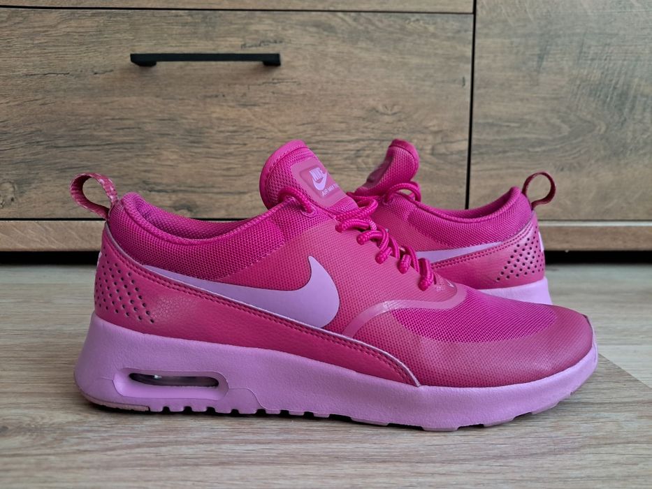 Кросівки Nike Air Max Thea