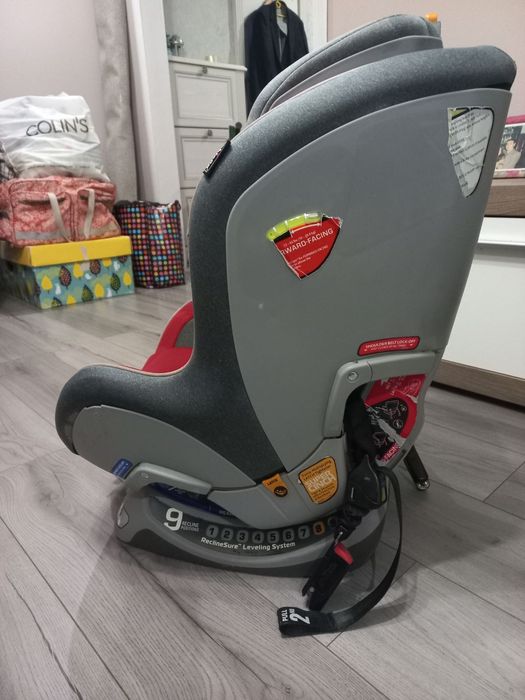 Автомобильное кресло  Chicco