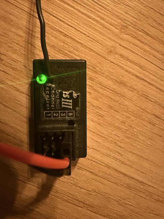 Odbiornik RC 2.4 GHZ jak nowy warto !