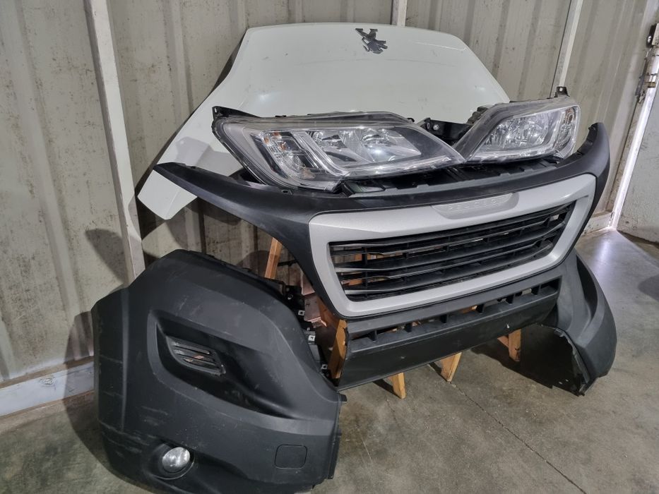 Peugeot boxer 2018 frente completa