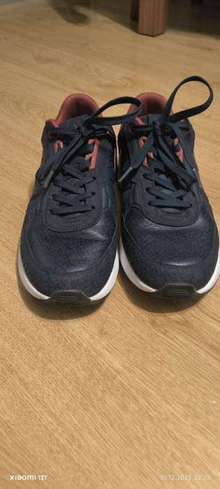 Buty Armani Exchange